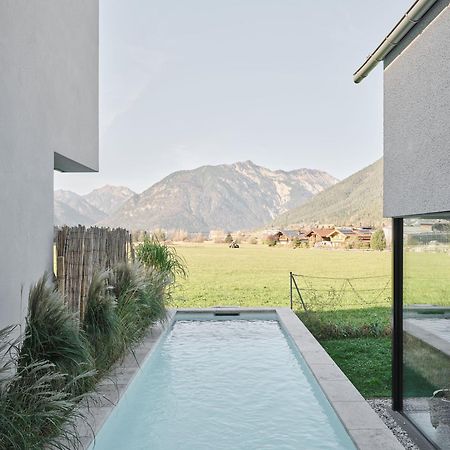 Urban Mountain Chalet With Lake View موراخ المظهر الخارجي الصورة