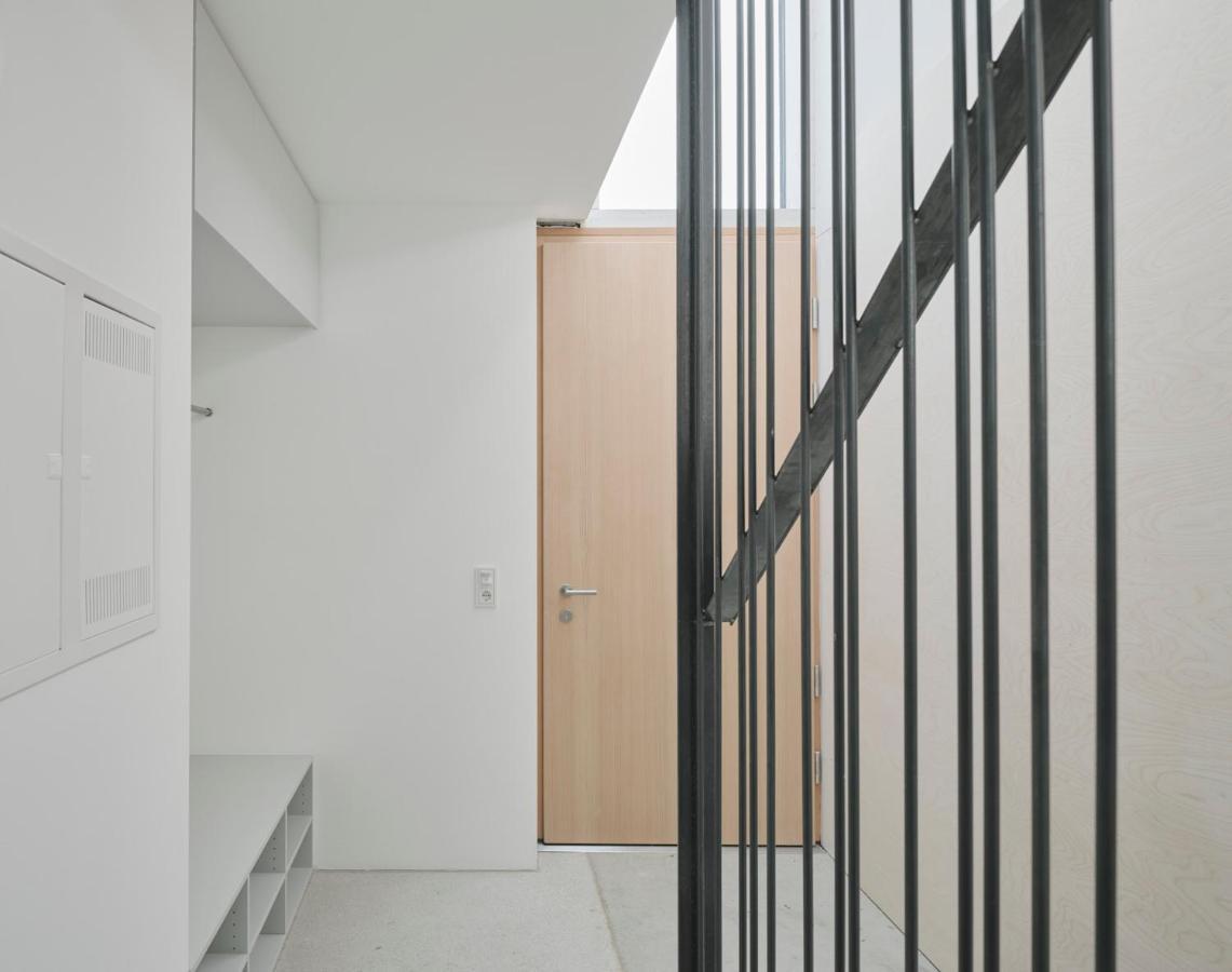 Urban Mountain Chalet With Lake View موراخ المظهر الخارجي الصورة