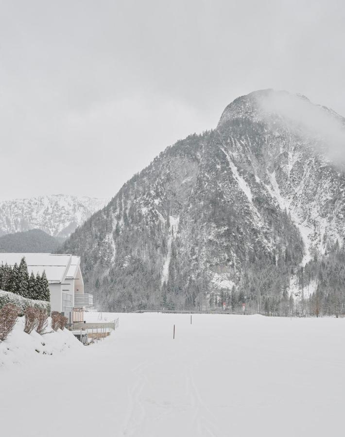 Urban Mountain Chalet With Lake View موراخ المظهر الخارجي الصورة