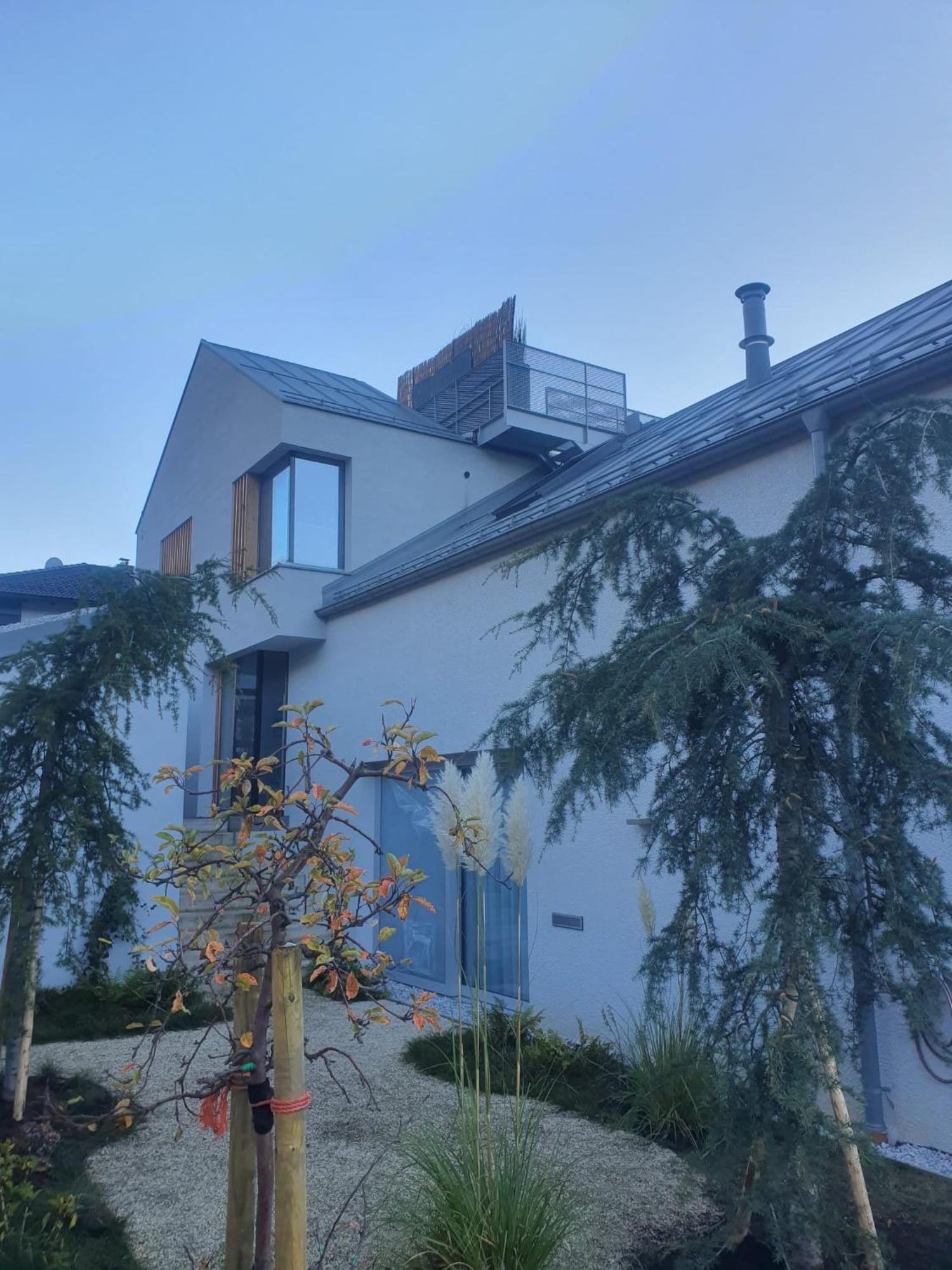 Urban Mountain Chalet With Lake View موراخ المظهر الخارجي الصورة